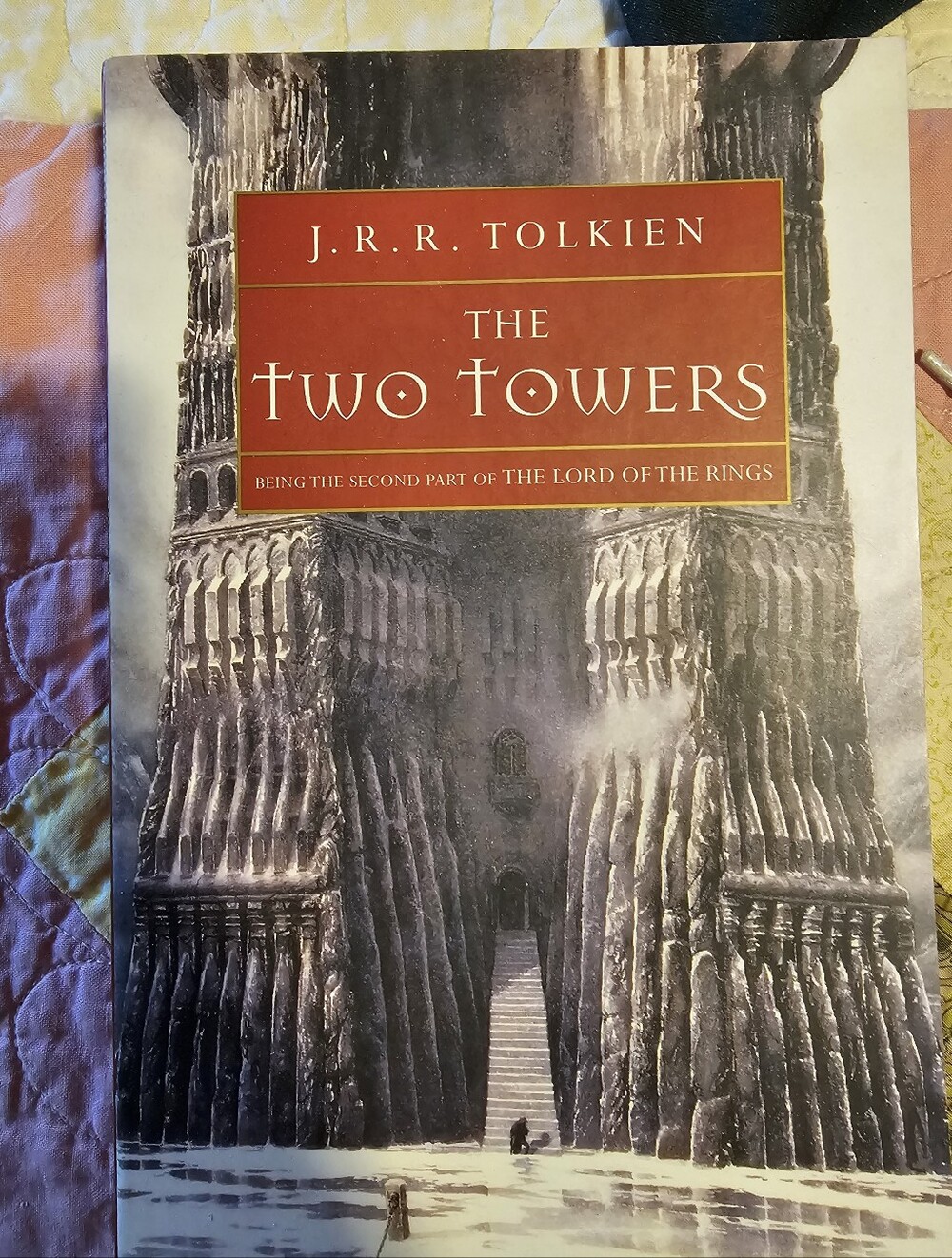 J.R.R. Tolkien The Two Towers Paperback - Red & Black Cover